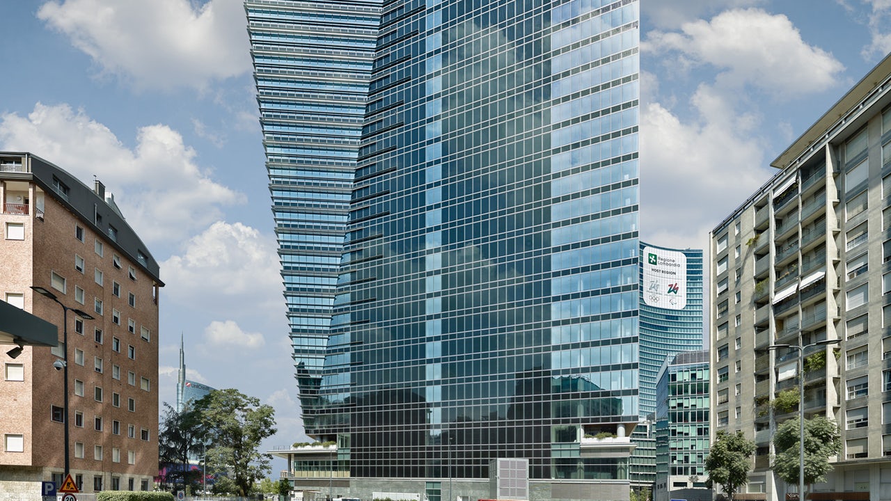 View of the Coima Gioia22 building from the front at day