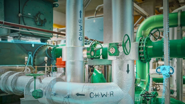 An image of a Siemens HVAC system optimization with a chiller and a graph showing energy savings.