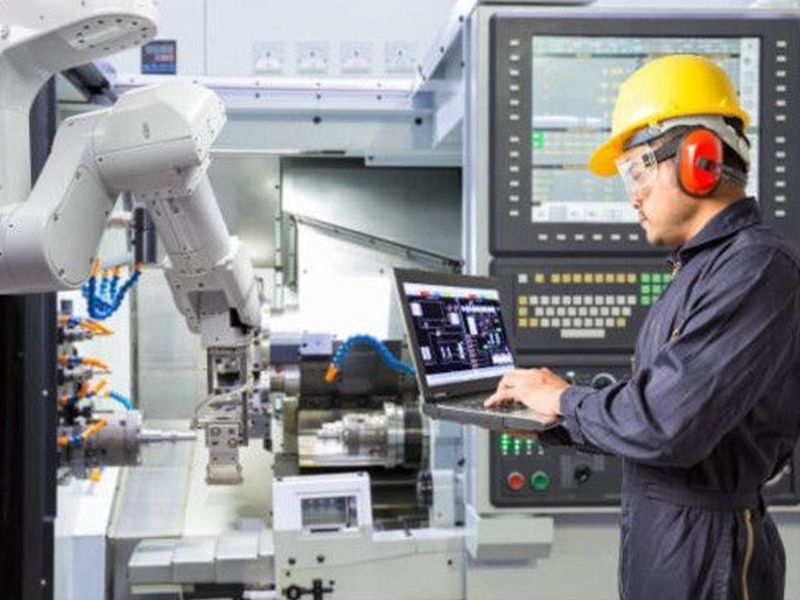 Smart Operator for Asset eXcellence