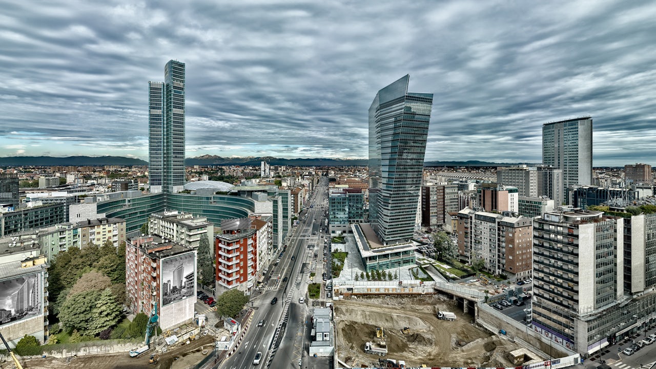 Aerial of the Coima Gioia22 building from the side