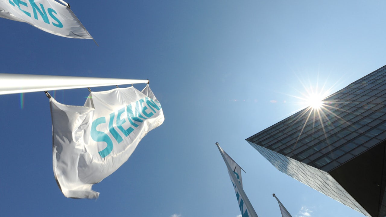 Siemens Flag with building view</br>