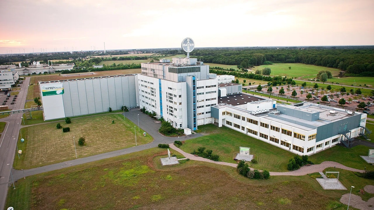 mes-digital-enterprise-bayer-bitterfeld-aspirin-plant