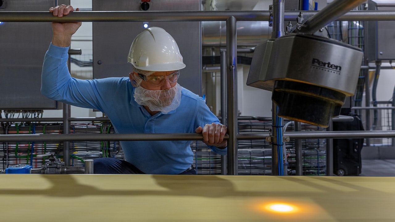 Siemens Xcelerator helps Pringles optimize their use of data along the production line