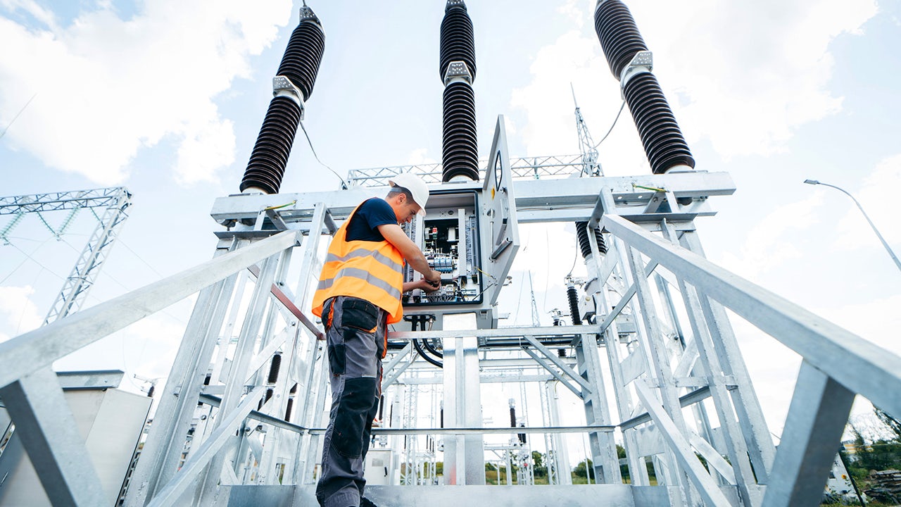 Siemens partners explore more on partners in power distribution.